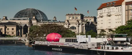 Die MS Wissenschaft auf Deutschlandtour.