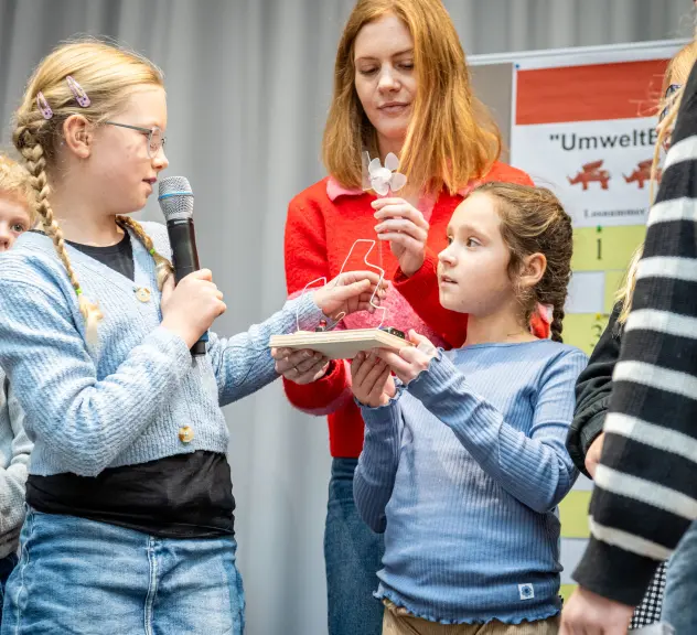 Die Brüder Grimm Grundschule belegte den ersten Platz mit ihrer Enegieexperten-AG.