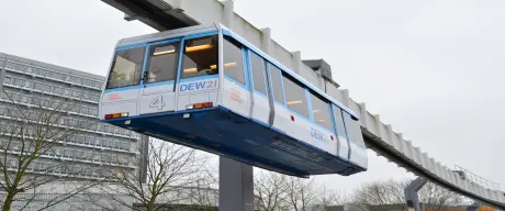 Die H-Bahn an der Universität Dortmund.