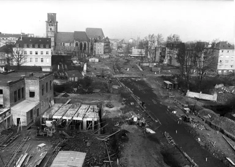 Die Kleppingstraße im November 1952 geprägt durch viele Baustellen im Rahmen des Wiederaufbaus