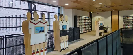 Auszüge aus der Ausstellung „Günter Grass: Mein Fußballjahrhundert“ sind in der Stadt- und Landesbibliothek Dortmund zu sehen.