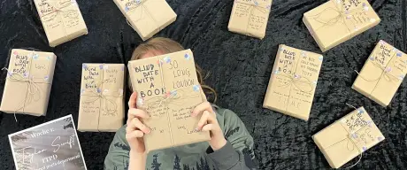 Verpackte Bücher für das Book Blind Date