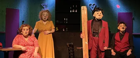 Scene aus dem Theaterstück "Loneliy Hearts Club"